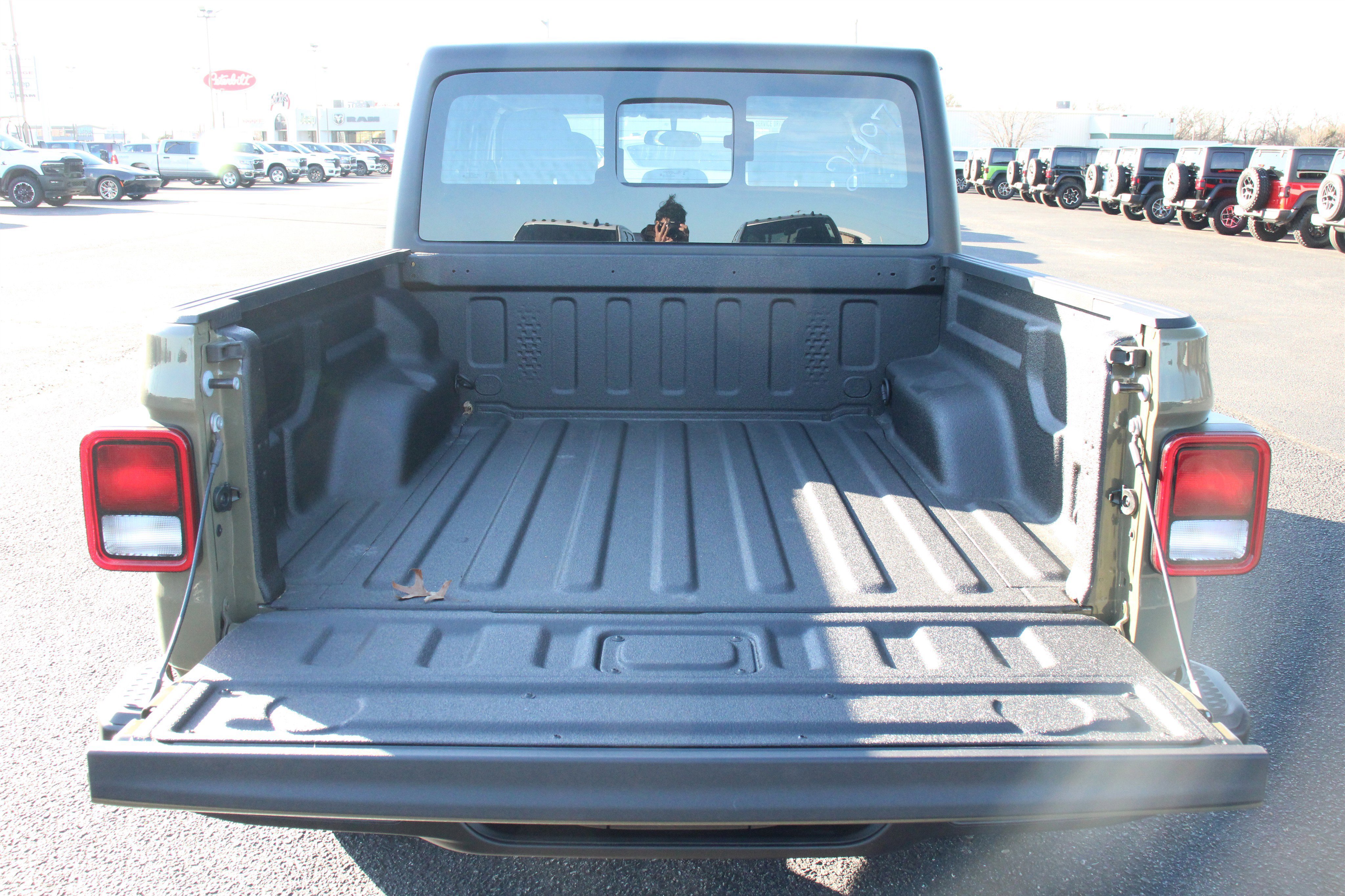 New 2026 Jeep Gladiator Sport image 23