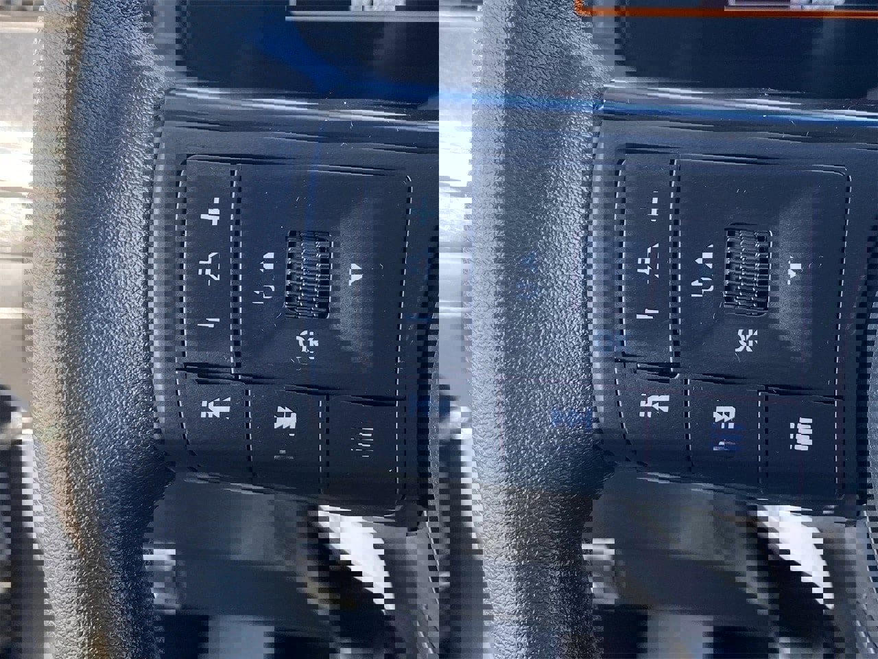 New 2026 Nissan Kicks SV image 31