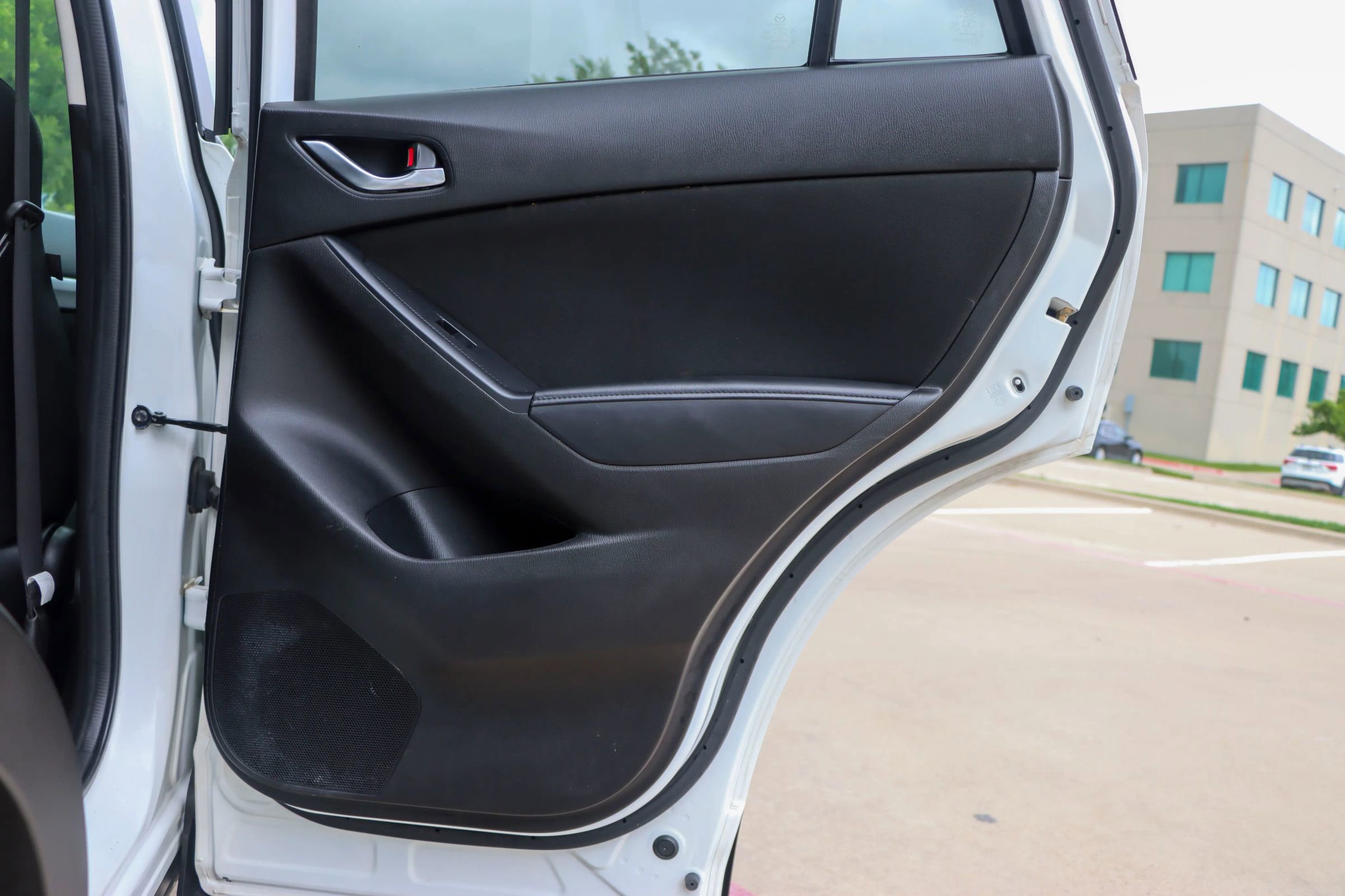 Used 2016 MAZDA CX-5 Touring image 10