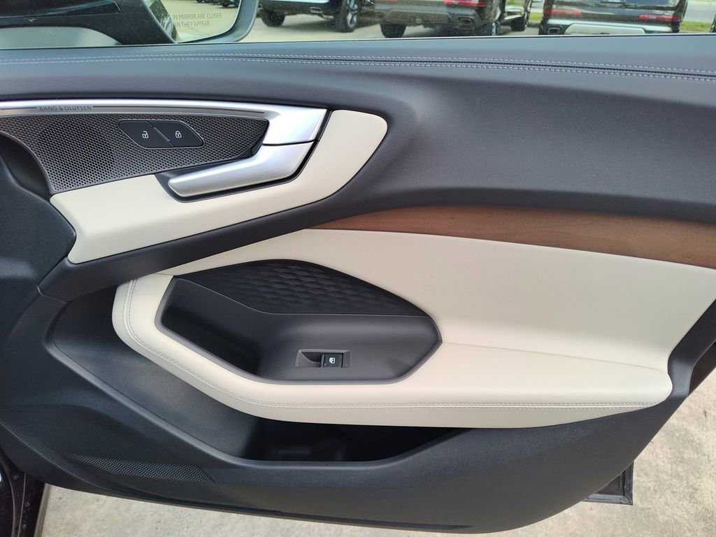 Used 2025 Audi A5 2.0T Premium Plus w/ Premium Plus image 33