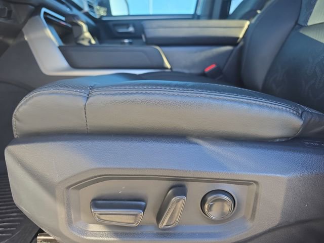 Used 2025 Toyota Tundra Limited image 27