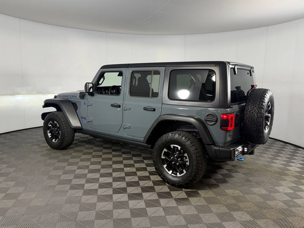 Used 2024 Jeep Wrangler Unlimited Rubicon 4xe w/ Technology Group AWD/4WD image 9