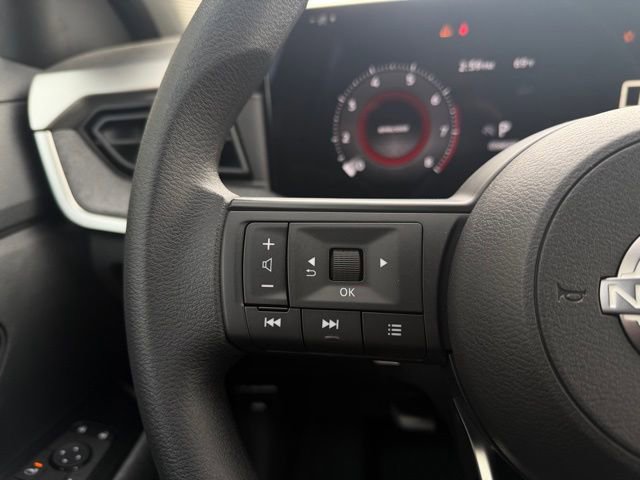 New 2026 Nissan Kicks SV w/ SV Premium Package FWD image 16