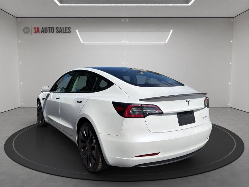 Used 2021 Tesla Model 3 Performance AWD/4WD image 3