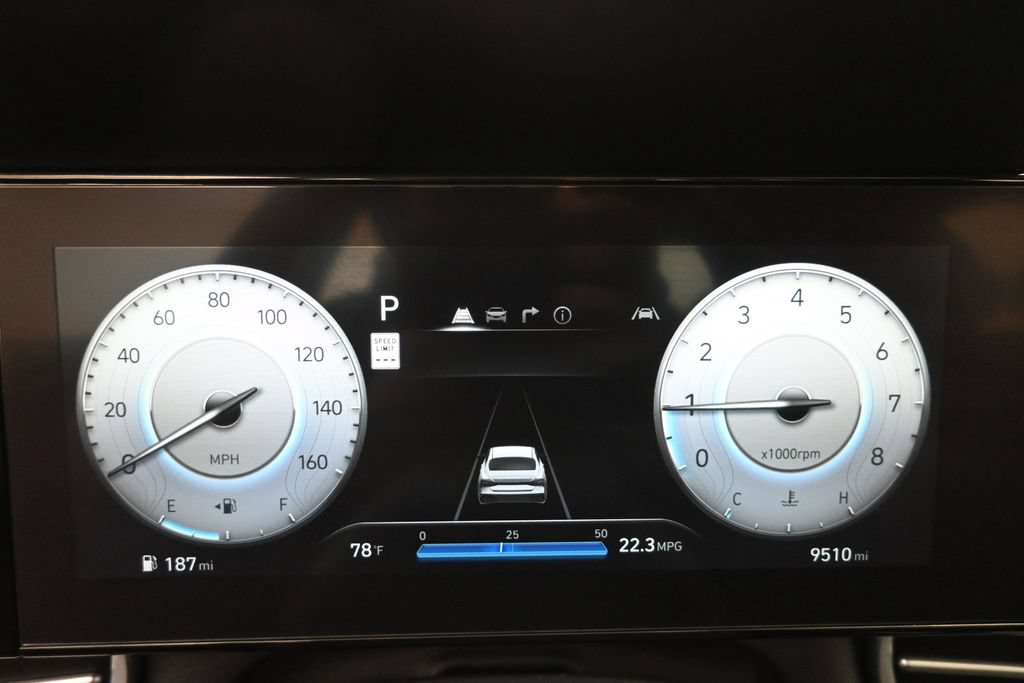 Used 2025 Hyundai Elantra SEL FWD image 16