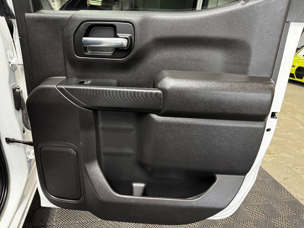 Used 2023 Chevrolet Silverado 1500 Custom image 49