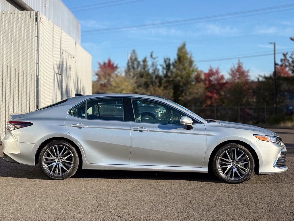 Used 2024 Toyota Camry XLE w/ Navigation Package AWD/4WD image 6