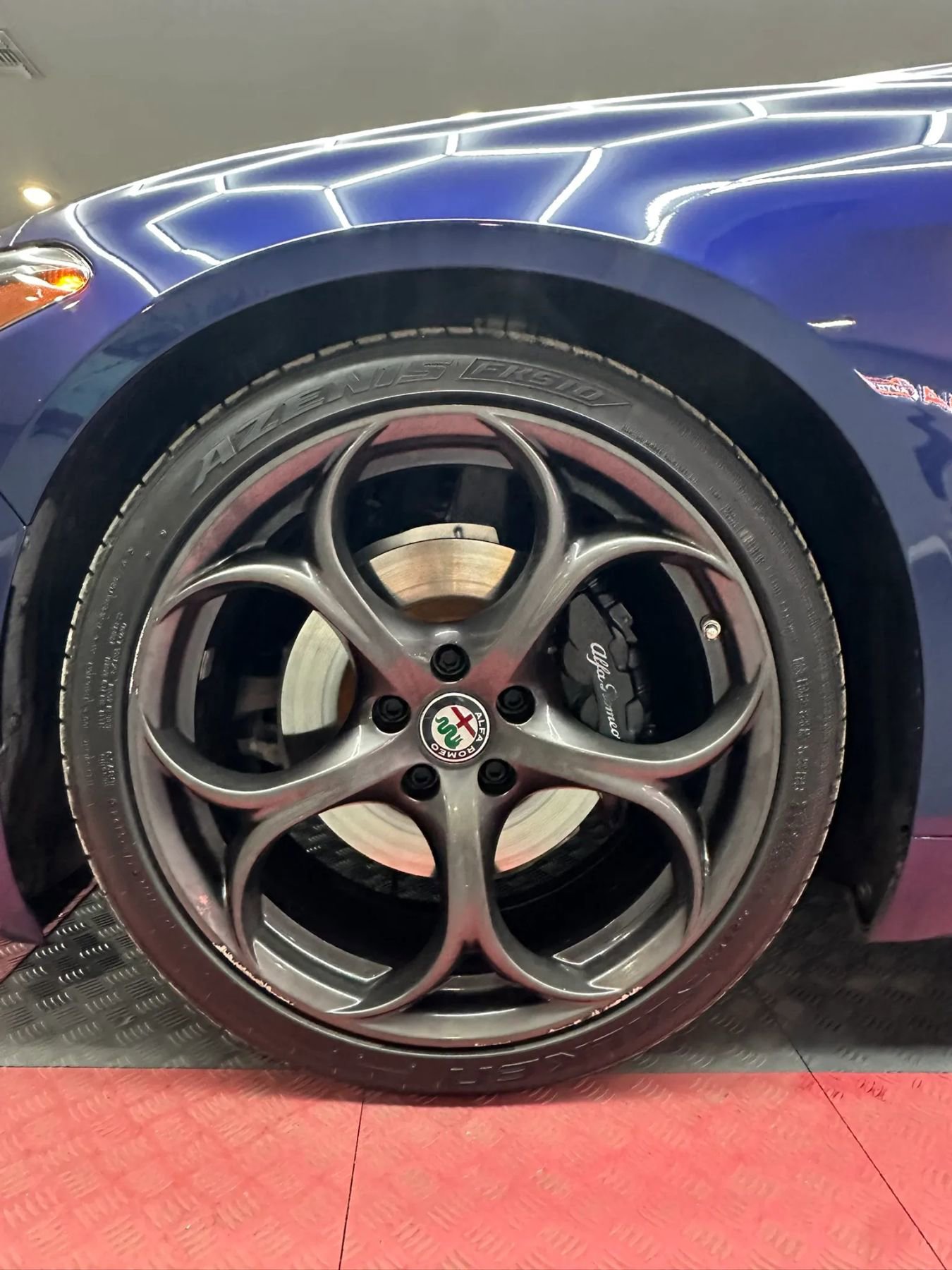 Used 2017 Alfa Romeo Giulia Ti w/ TI 19" Sport Package RWD image 45