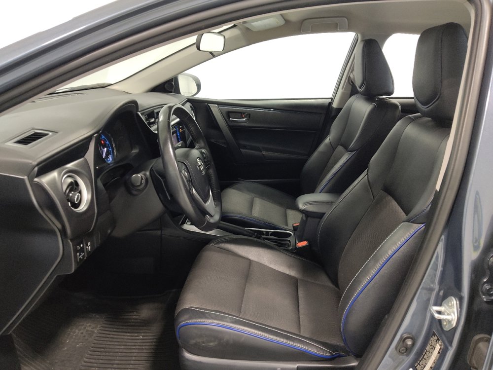 Used 2017 Toyota Corolla SE image 17