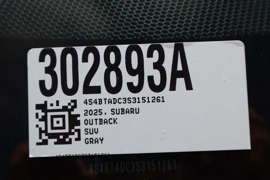Used 2025 Subaru Outback Premium AWD/4WD image 38