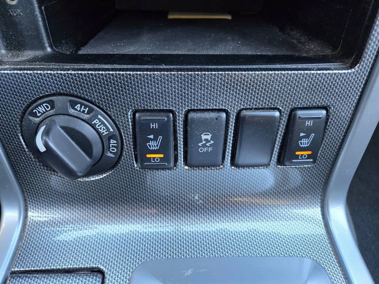 Used 2011 Nissan Pathfinder Silver image 12