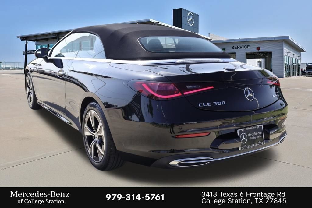 Used 2025 Mercedes-Benz CLE 300 4MATIC Cabriolet image 13
