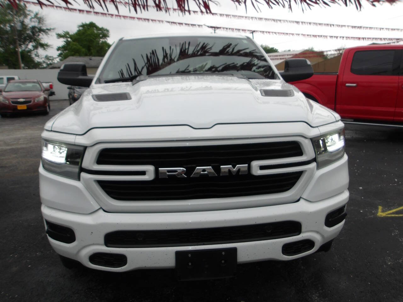 Used 2022 RAM 1500 Laramie w/ Sport Appearance Package AWD/4WD image 2