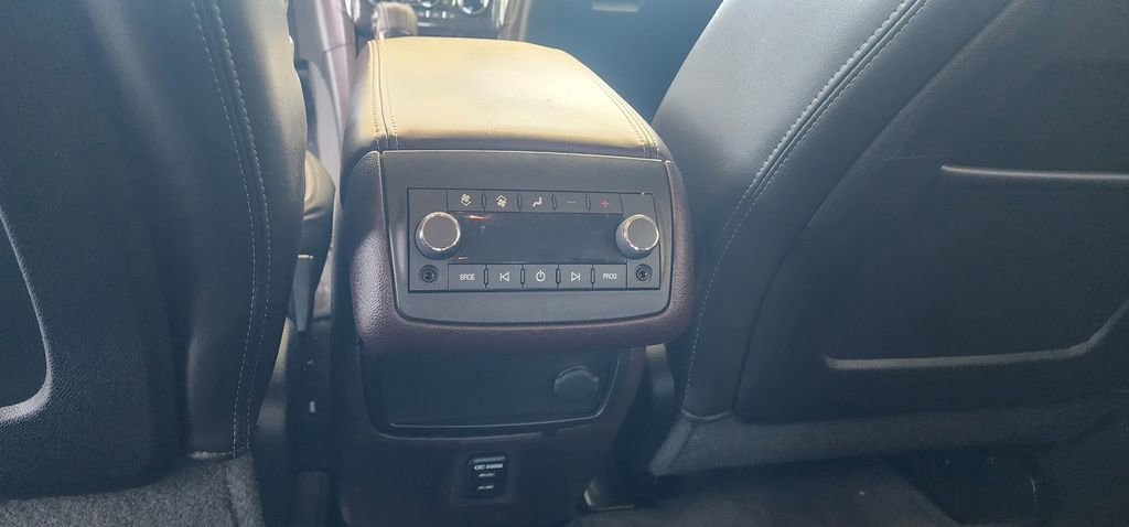 Used 2016 Buick Enclave Premium image 19