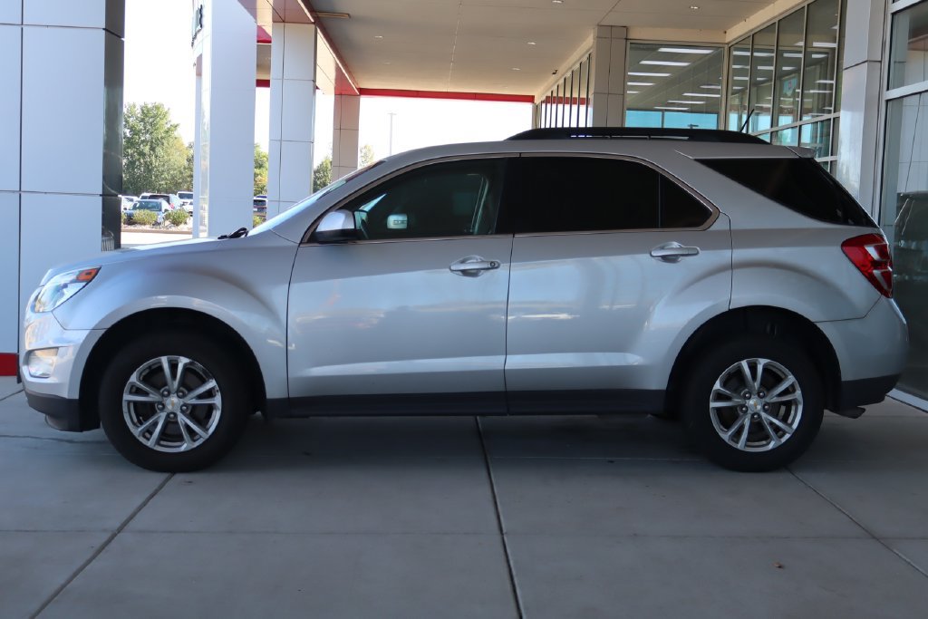 Used 2017 Chevrolet Equinox LT w/ Driver Confidence Package II AWD/4WD image 4