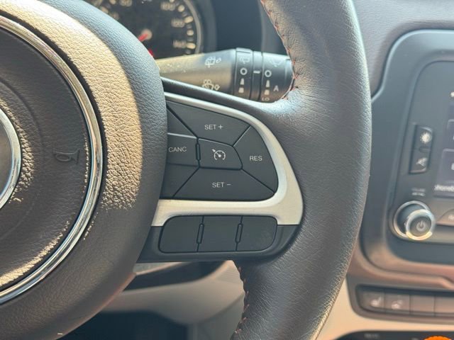 Used 2017 Jeep Renegade Limited image 24