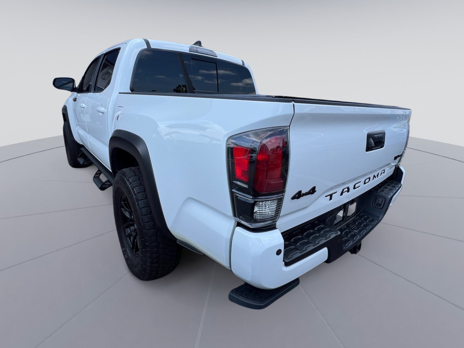 Used 2021 Toyota Tacoma TRD Pro AWD/4WD image 3