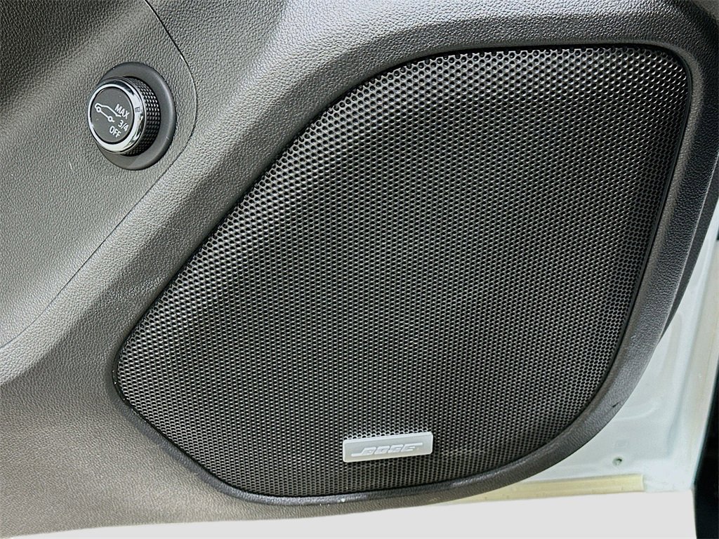 Used 2020 GMC Acadia AT4 w/ LPO, Adventure Package image 19