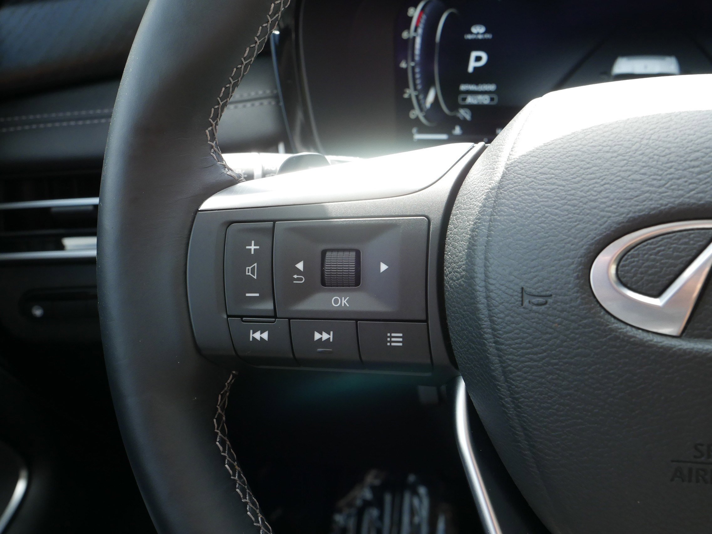 Certified 2024 INFINITI QX60 Sensory w/ Vision Package image 31