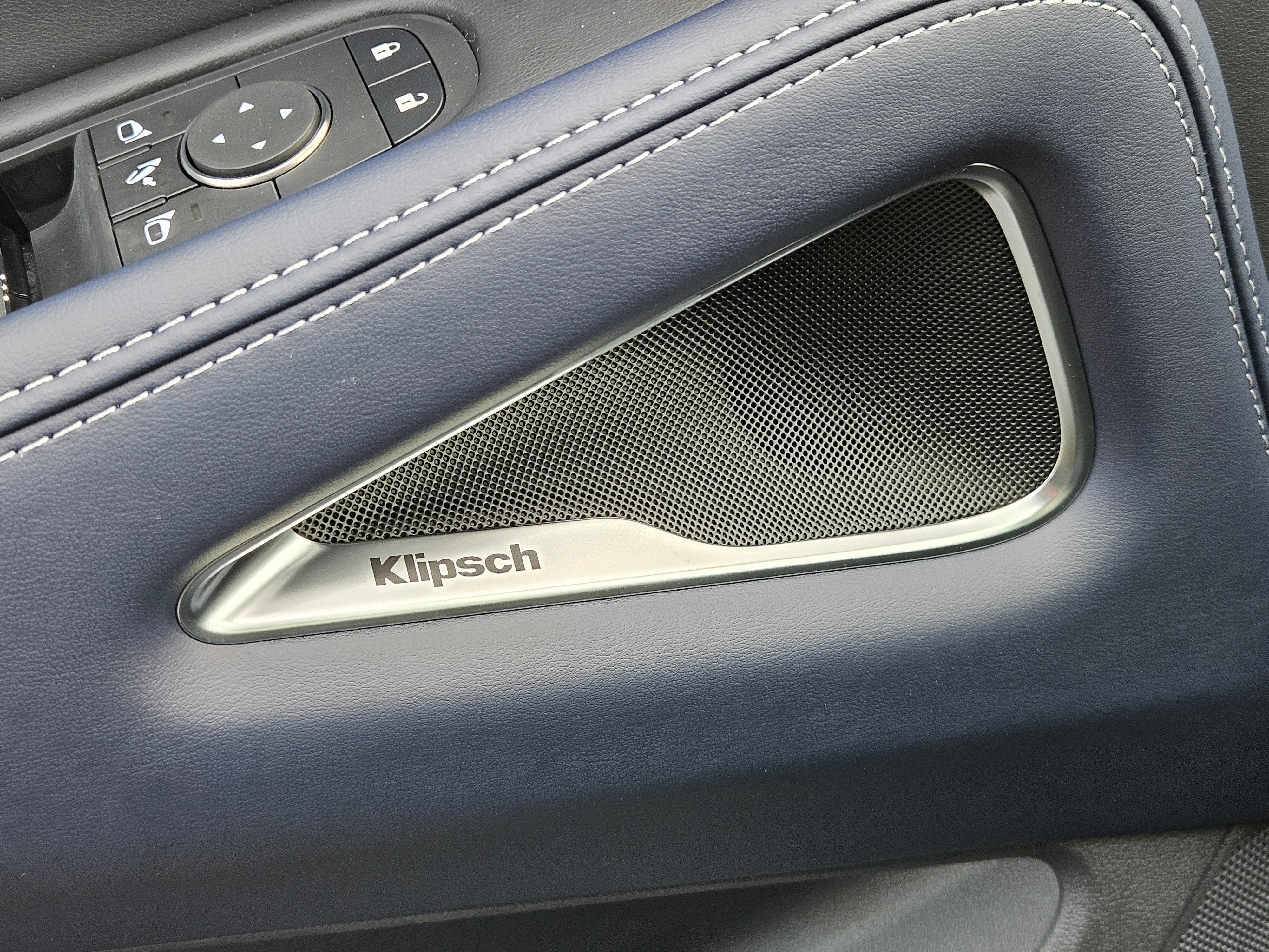 New 2026 INFINITI QX60 Luxe w/ Dark Cargo Package image 21