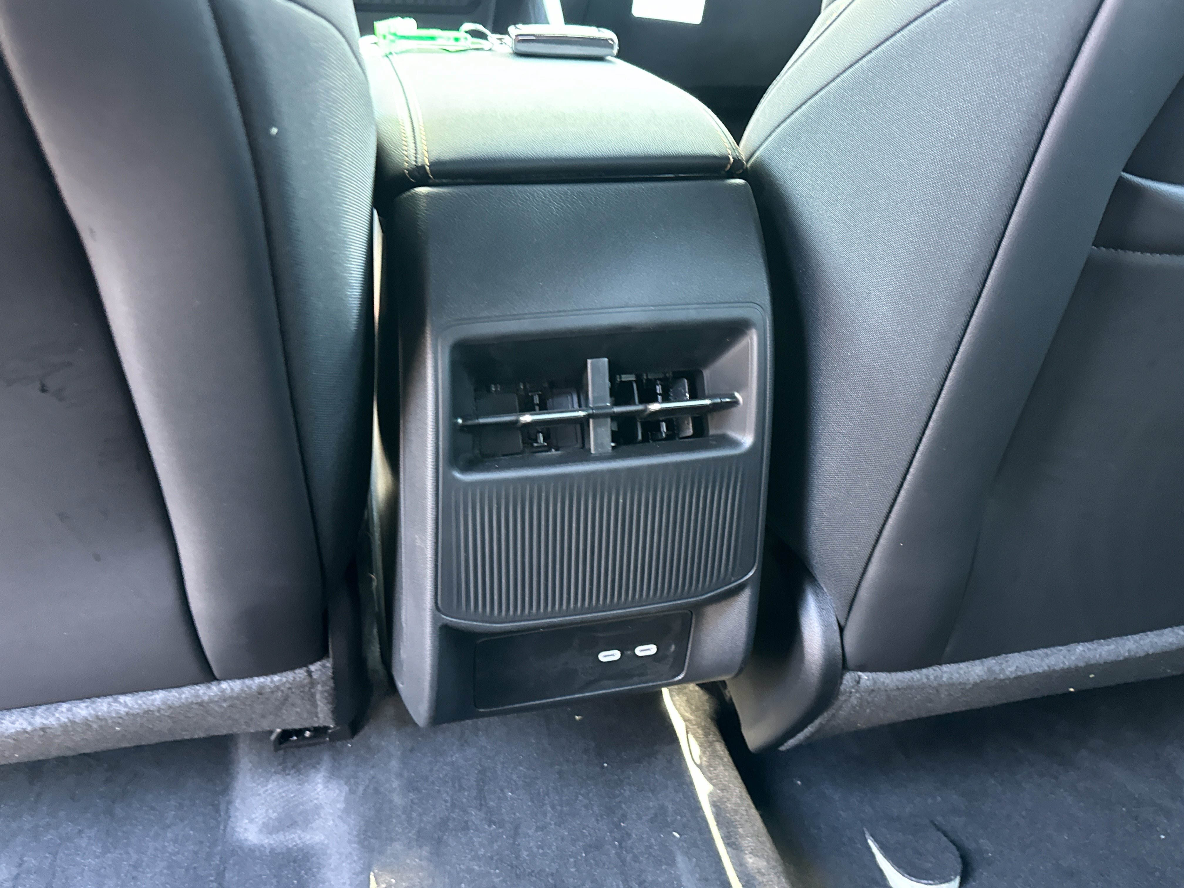 New 2026 Jeep Cherokee Limited AWD/4WD image 32