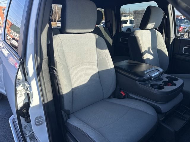 Used 2024 RAM 3500 Big Horn image 23