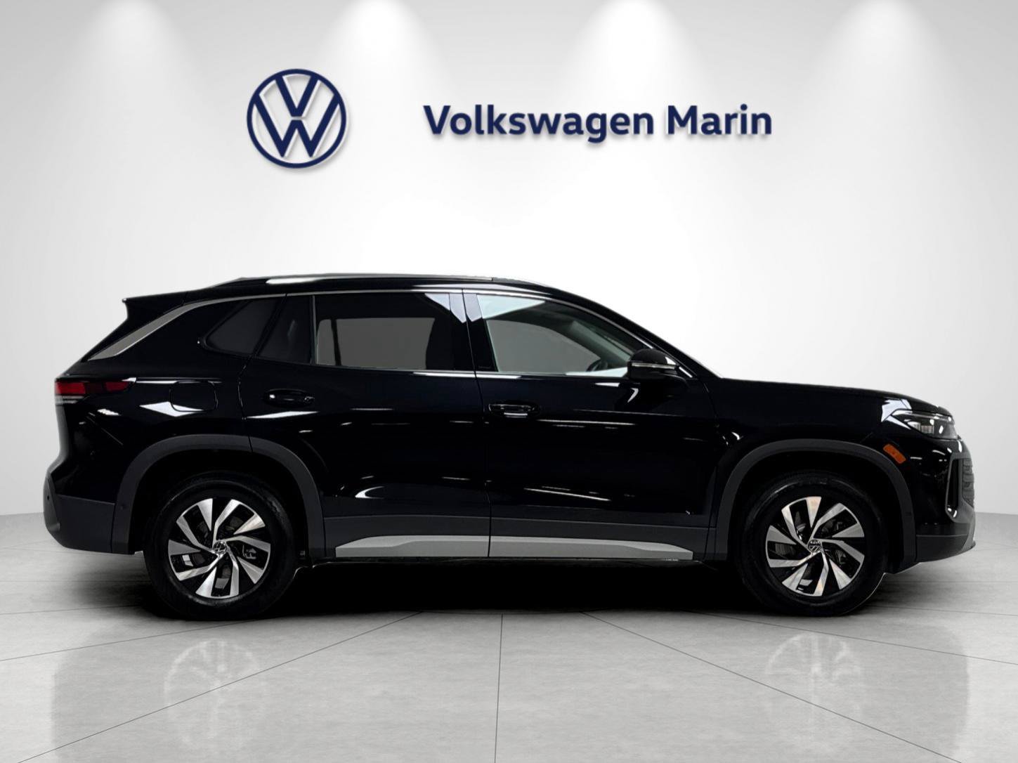 New 2026 Volkswagen Tiguan S AWD/4WD image 6