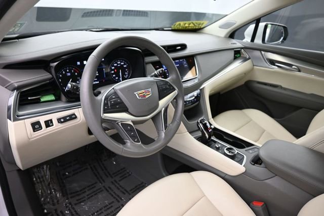 Used 2023 Cadillac XT5 Premium Luxury w/ Technology Package AWD/4WD image 21
