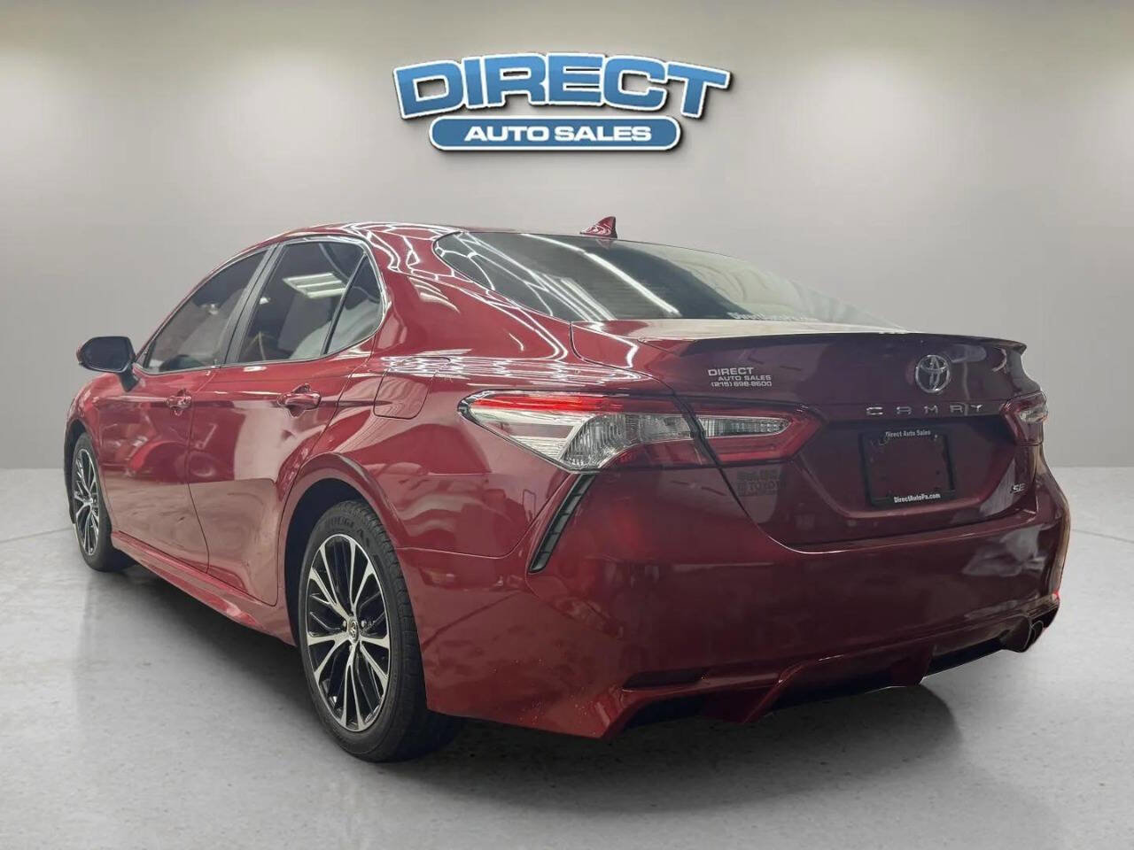 Used 2020 Toyota Camry SE image 4