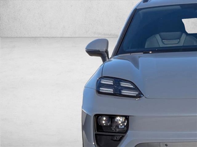 New 2025 Porsche Macan 4S Electric image 12