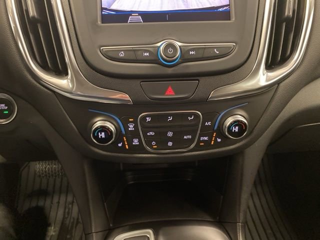 Used 2020 Chevrolet Equinox LT image 13