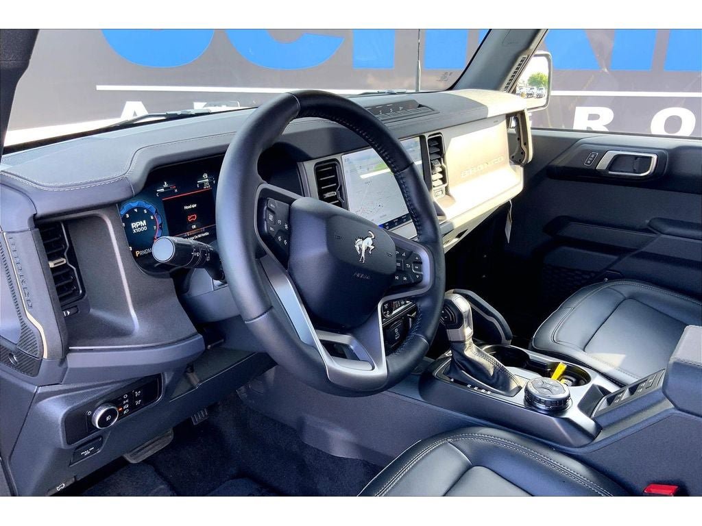 New 2025 Ford Bronco Badlands w/ Sasquatch Package AWD/4WD image 6
