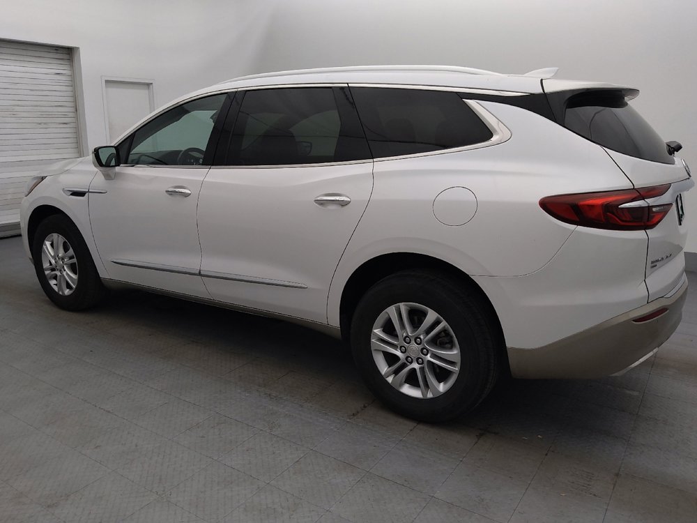 Used 2021 Buick Enclave Essence w/ Sound and Sites Package image 3