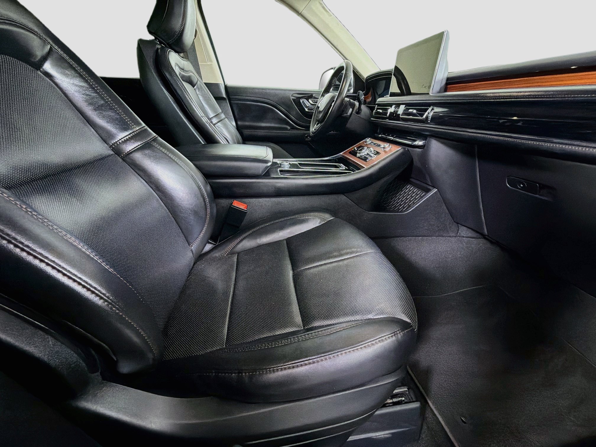 Used 2024 Lincoln Aviator Reserve RWD image 33