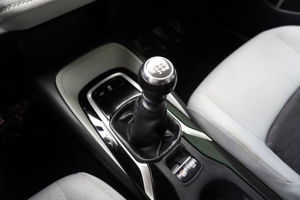 Used 2021 Toyota Corolla SE image 18