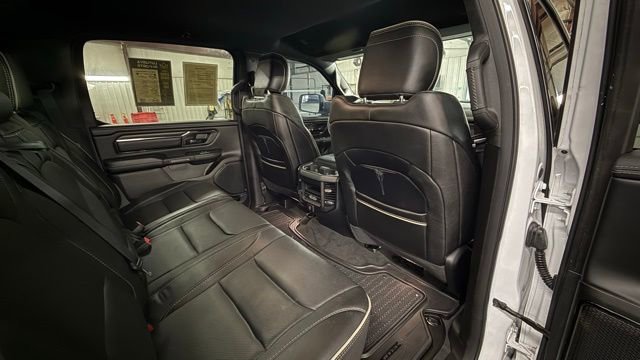 Used 2022 RAM 1500 Limited w/ Body-Colour Bumper Group image 26