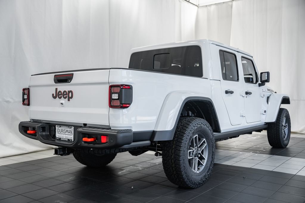New 2025 Jeep Gladiator Mojave image 4