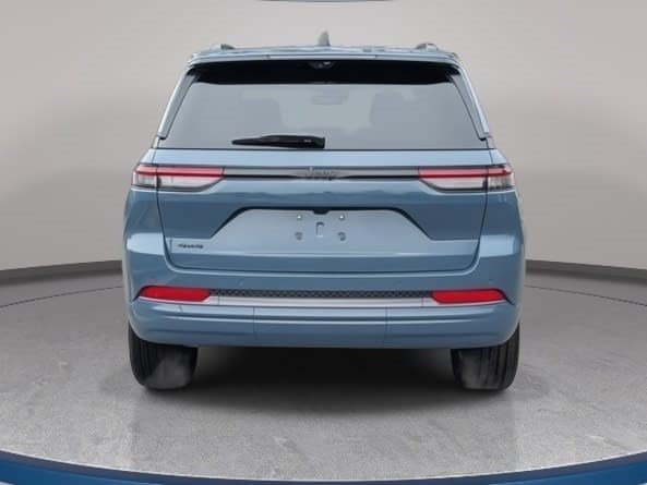 New 2026 Jeep Grand Cherokee Limited Reserve AWD/4WD image 6