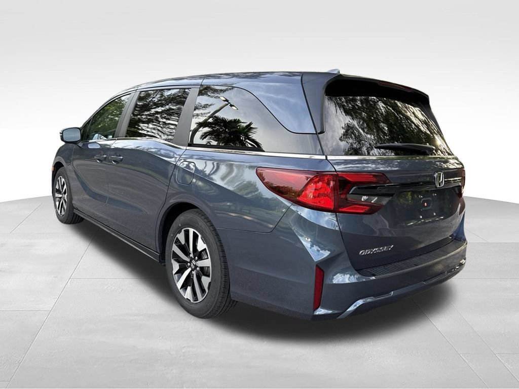 Used 2025 Honda Odyssey EX-L image 3