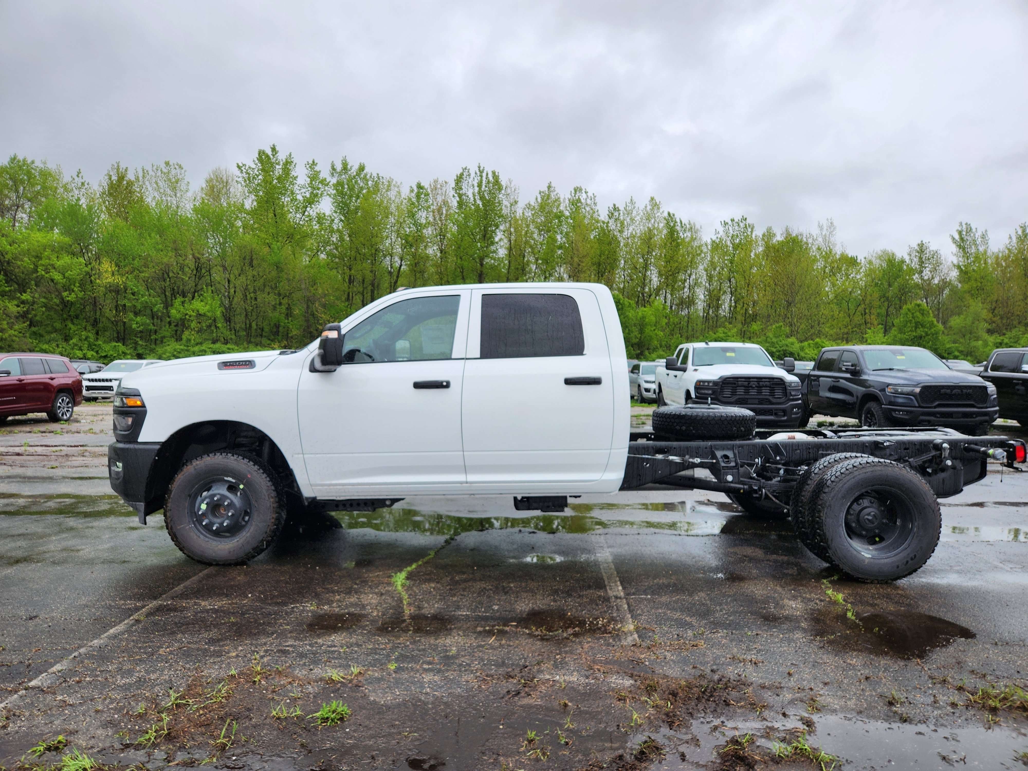 New 2025 RAM 3500 Tradesman image 16