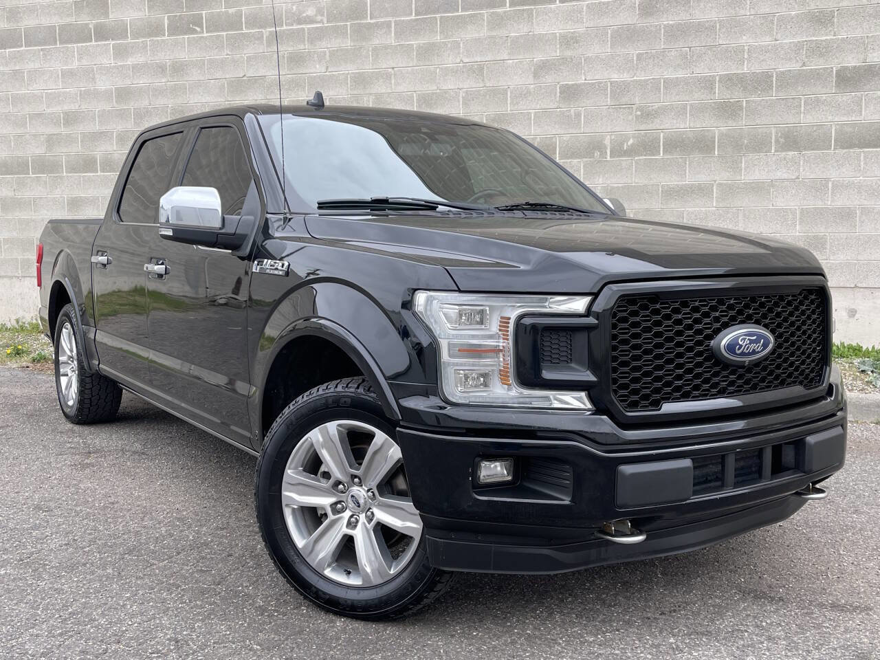 Used 2018 Ford F150 Platinum w/ Technology Package AWD/4WD image 1