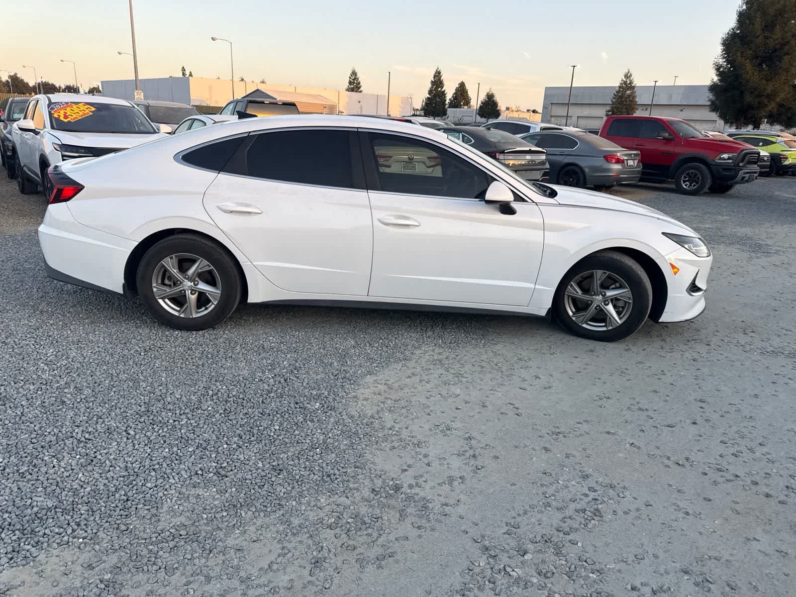 Used 2021 Hyundai Sonata SE FWD image 4