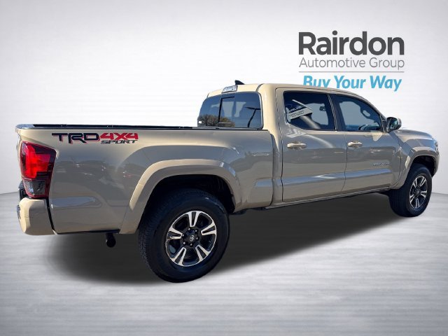 Used 2018 Toyota Tacoma TRD Sport w/ Technology Package AWD/4WD image 7