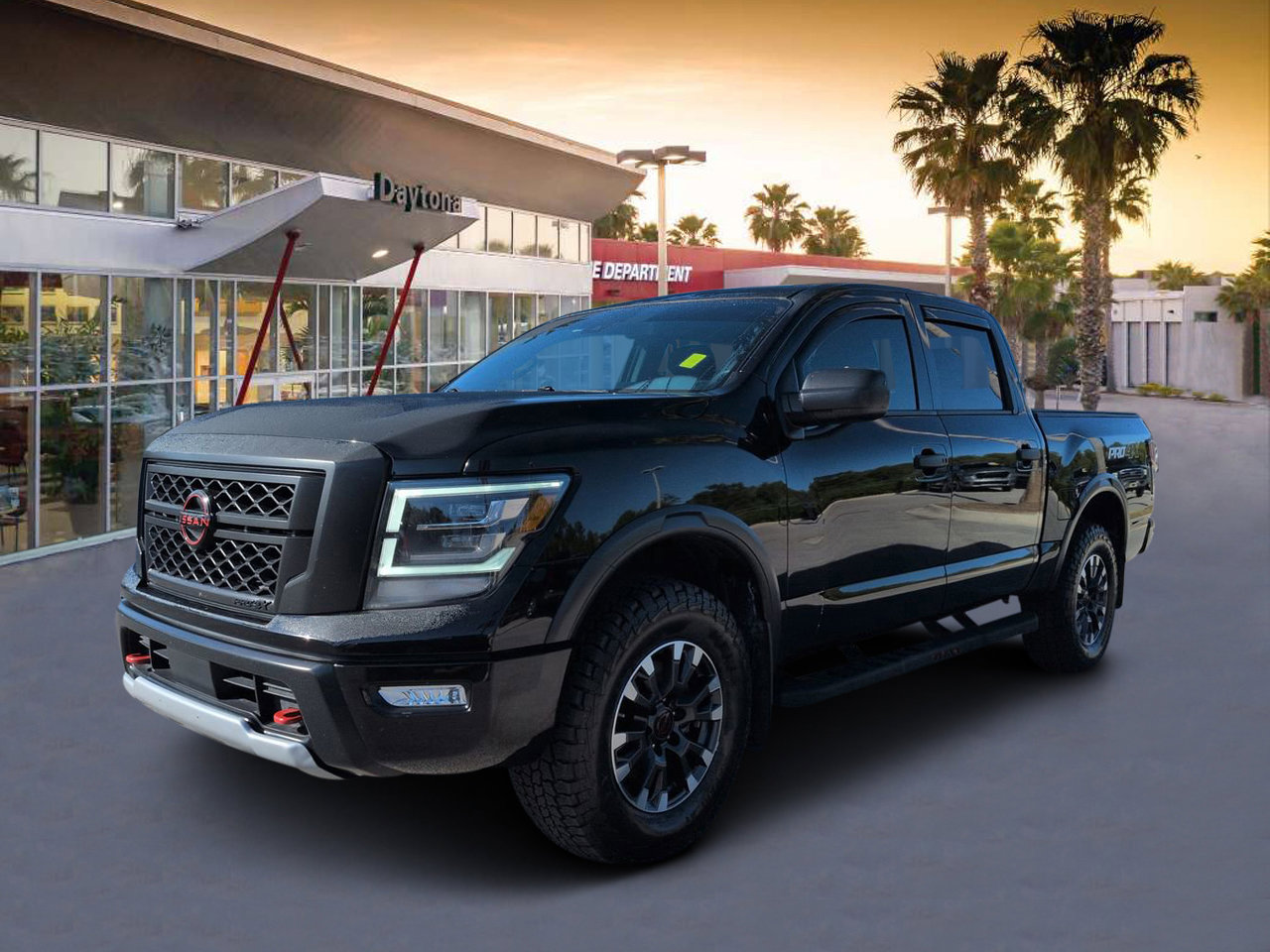 Used 2024 Nissan Titan PRO-4X w/ Off Road Protection Package image 7