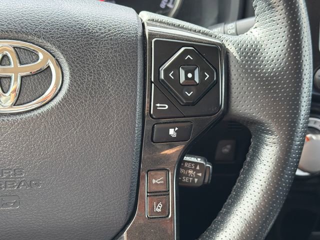 Used 2024 Toyota 4Runner TRD Off-Road Premium image 31
