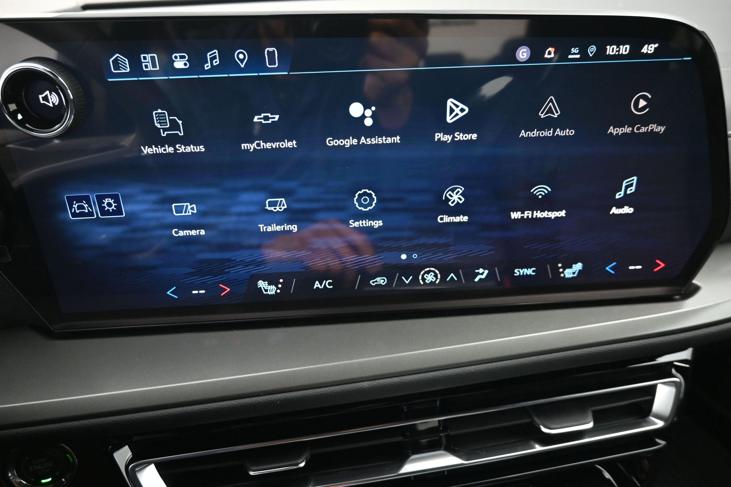 New 2026 Chevrolet Traverse LT FWD image 17
