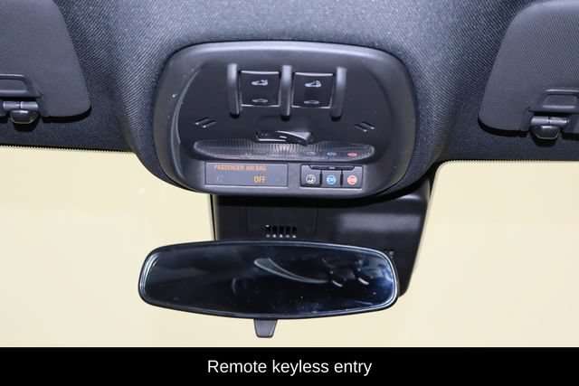 Used 2024 Chevrolet Trax RS w/ Sunroof Package FWD image 13