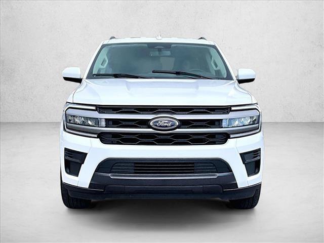 Used 2024 Ford Expedition XLT RWD image 3