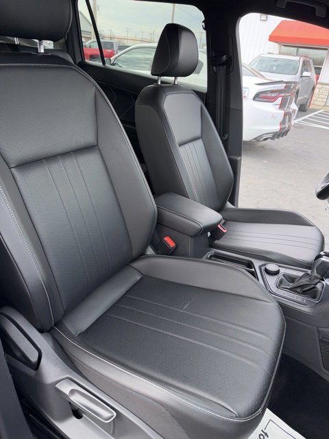 Used 2022 Volkswagen Tiguan SE R-Line image 28