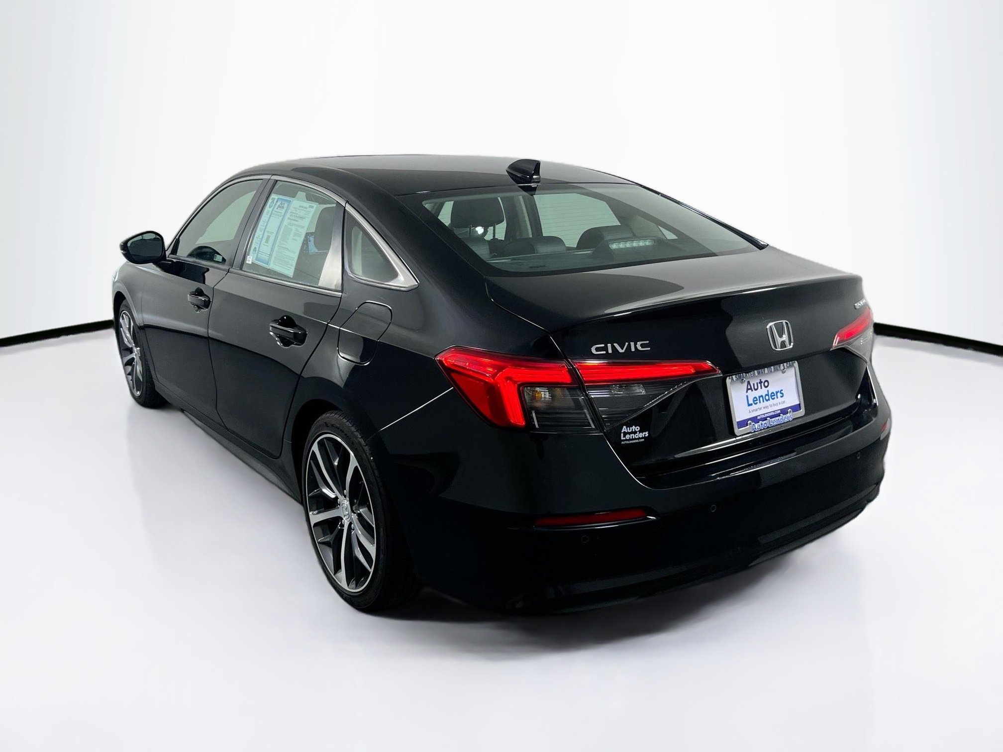 Used 2022 Honda Civic Touring image 7